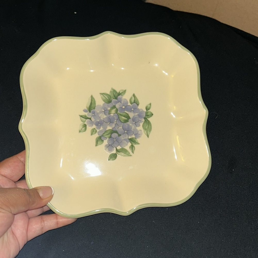Pfaltzgraff purple and Green Floral Dinnerware Plate - Picture 8 of 8